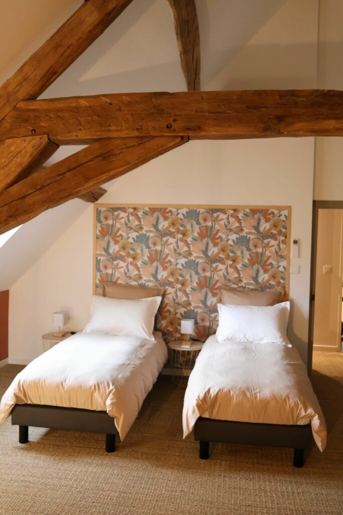 Photo gîte chambre avec deux lits simples